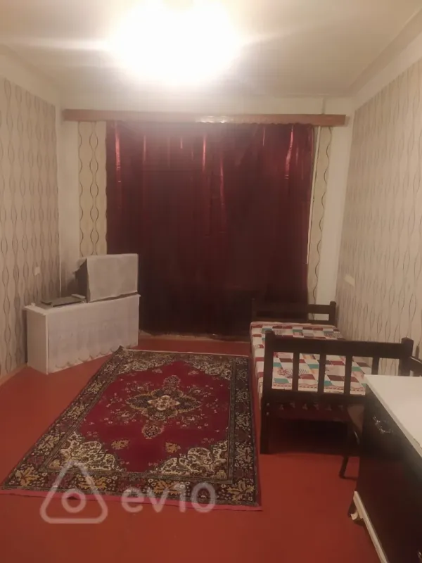 Kirayə verilir 1 otaqlı köhnə tikili 36 m²