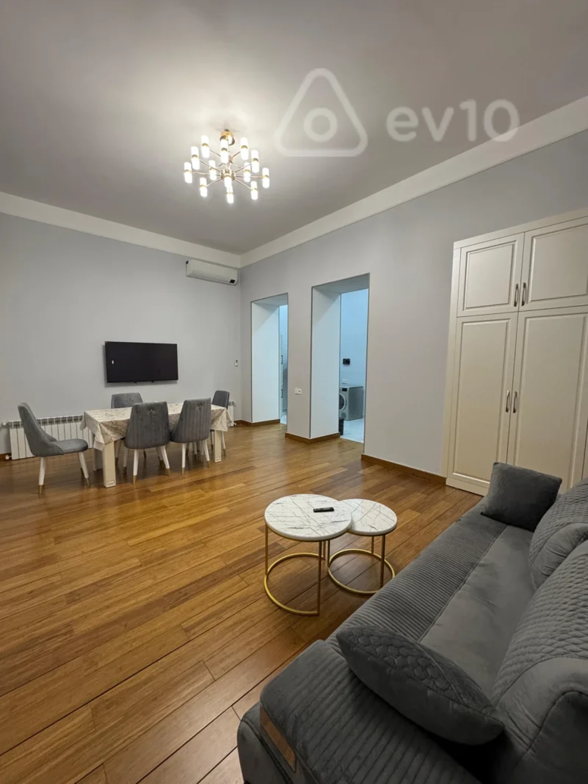 Kirayə verilir 2 otaqlı köhnə tikili 80 m²