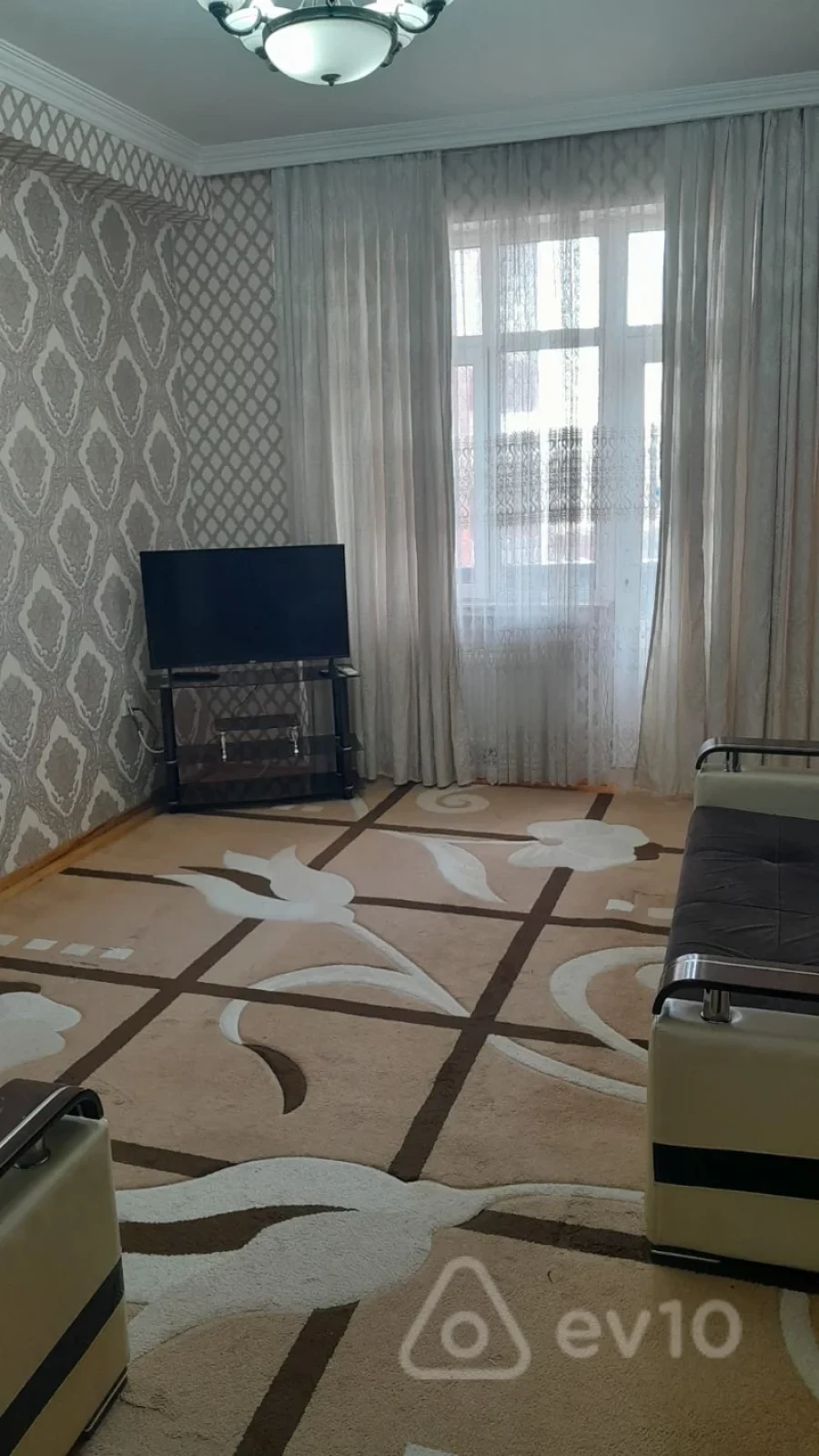 Kirayə verilir 3 otaqlı yeni tikili 90 m²