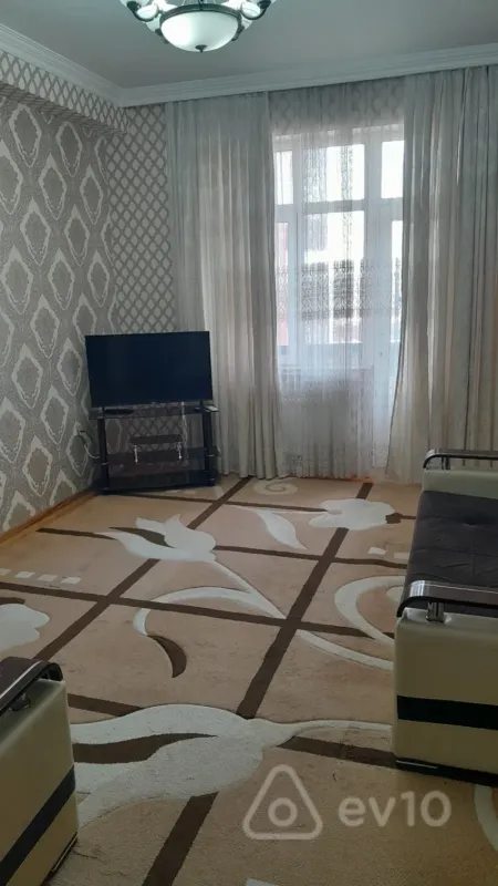 Kirayə verilir 3 otaqlı yeni tikili 90 m²