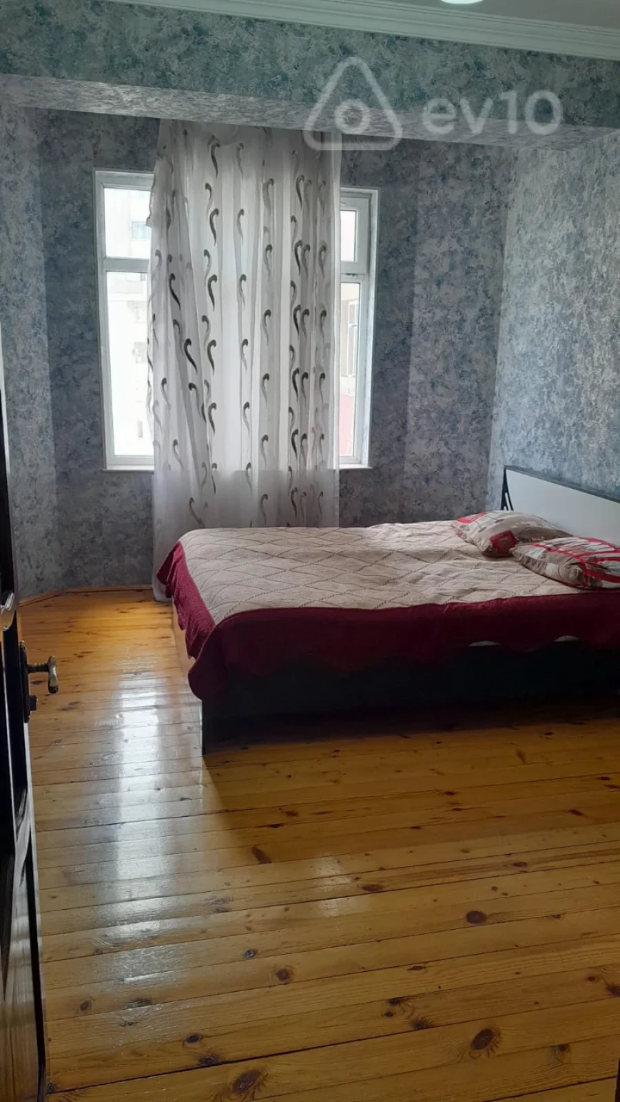 Kirayə verilir 3 otaqlı yeni tikili 90 m²