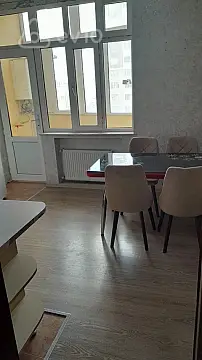 Kirayə verilir 3 otaqlı yeni tikili 90 m²