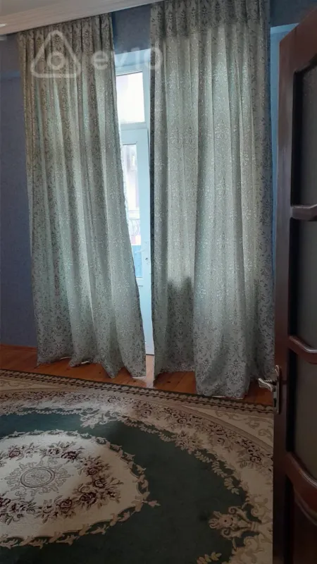 Kirayə verilir 3 otaqlı yeni tikili 90 m²