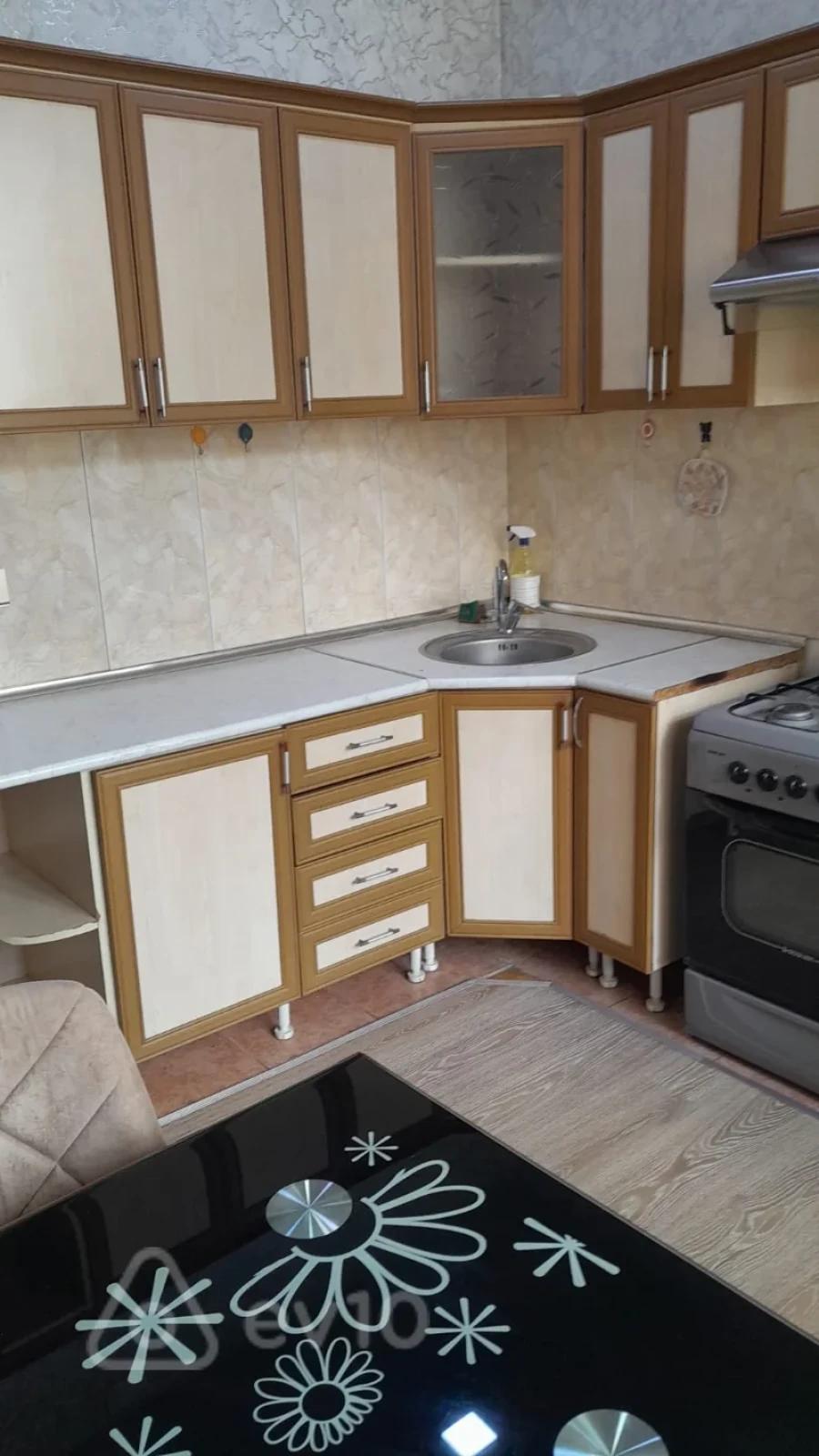 Kirayə verilir 3 otaqlı yeni tikili 90 m²