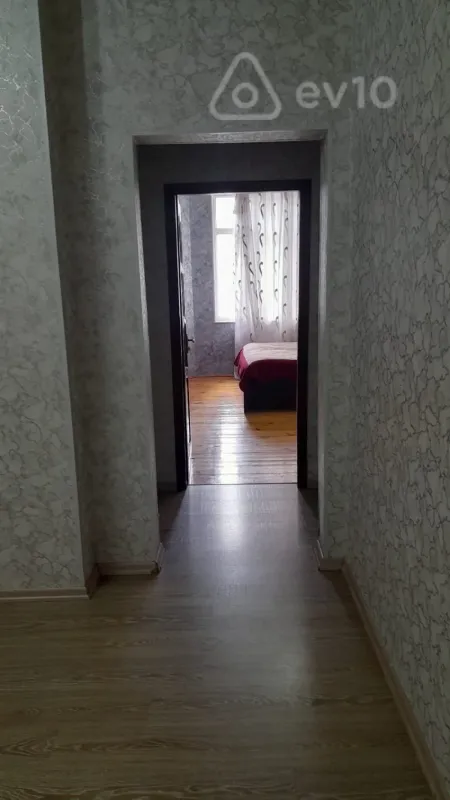 Kirayə verilir 3 otaqlı yeni tikili 90 m²