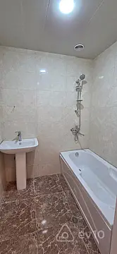 Kirayə verilir 2 otaqlı yeni tikili 75 m²