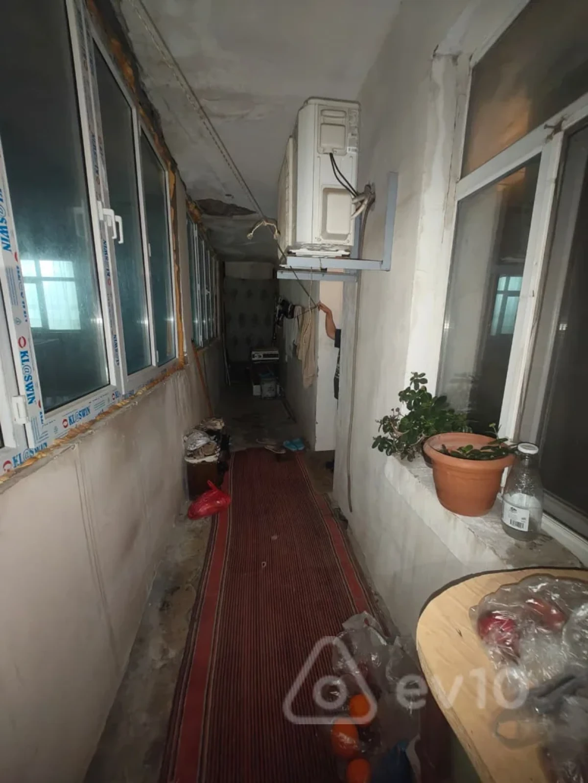 Satılır 2 otaqlı köhnə tikili 65 m²