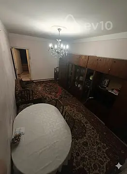 Satılır 2 otaqlı köhnə tikili 65 m²