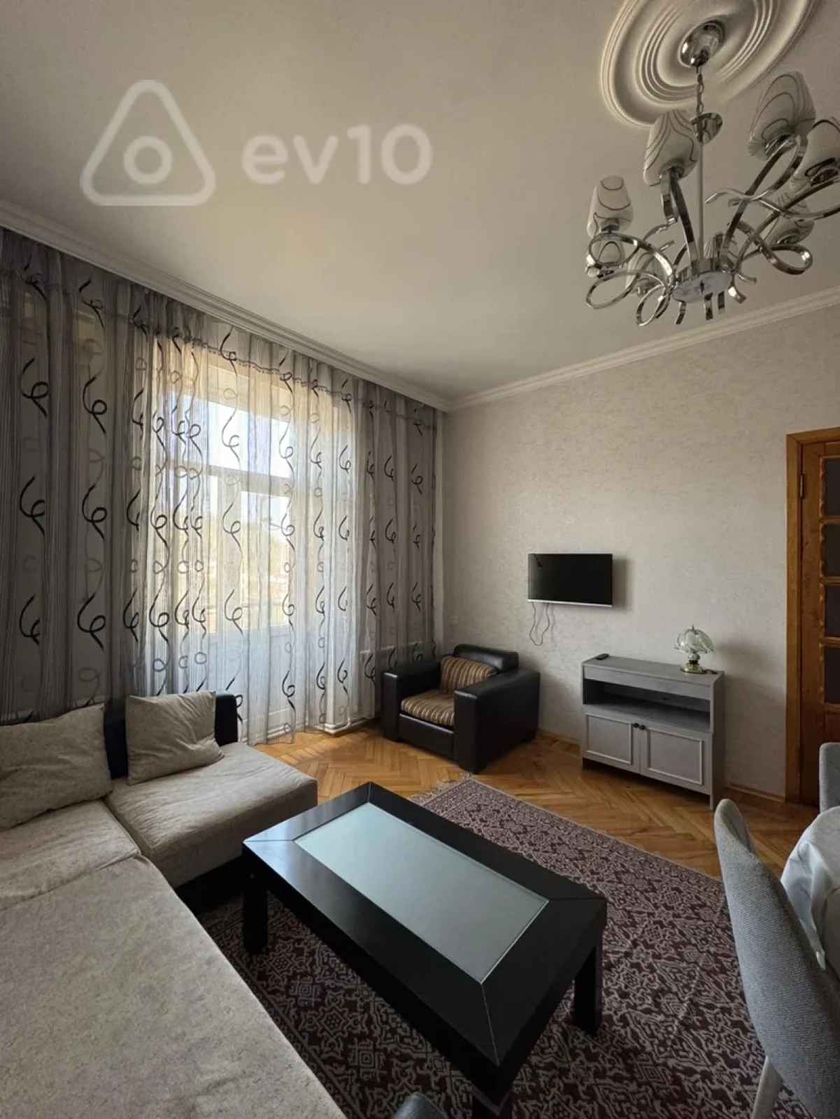 Kirayə verilir 3 otaqlı köhnə tikili 75 m²