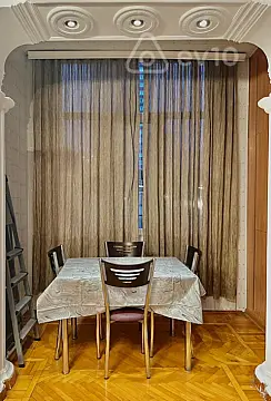 Kirayə verilir 2 otaqlı köhnə tikili 75 m²