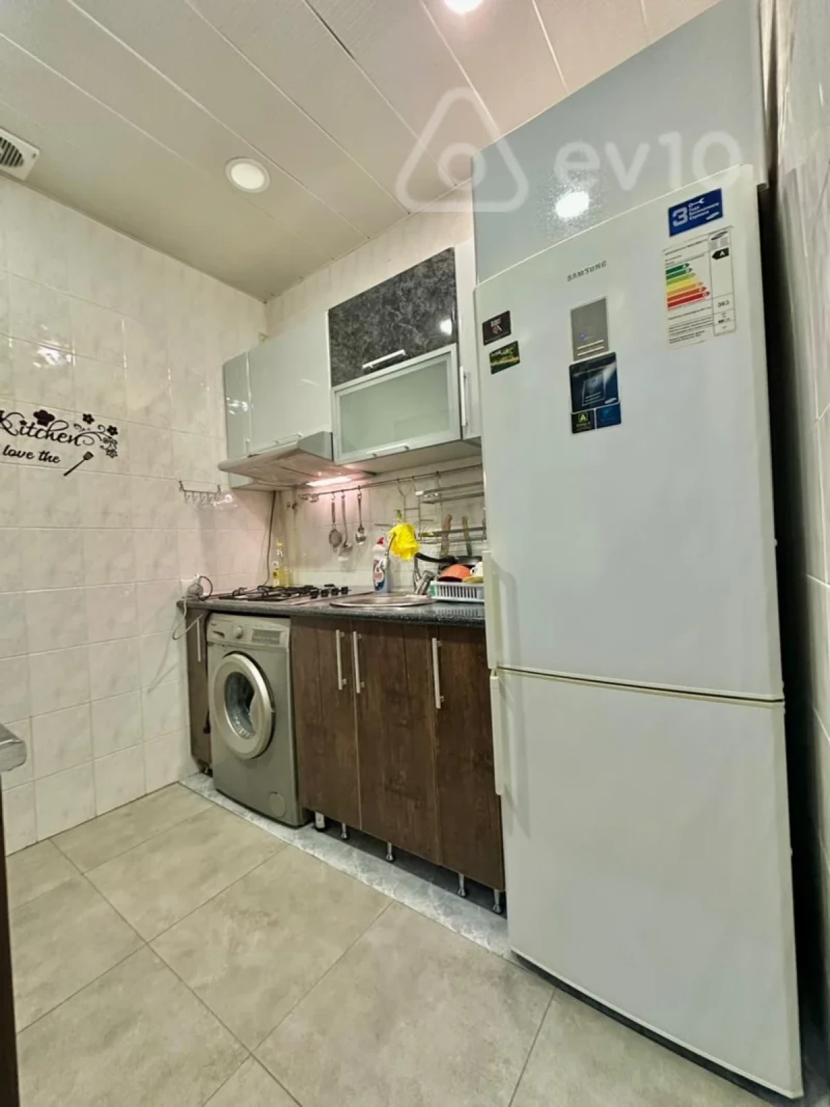 Kirayə verilir 2 otaqlı köhnə tikili 75 m²