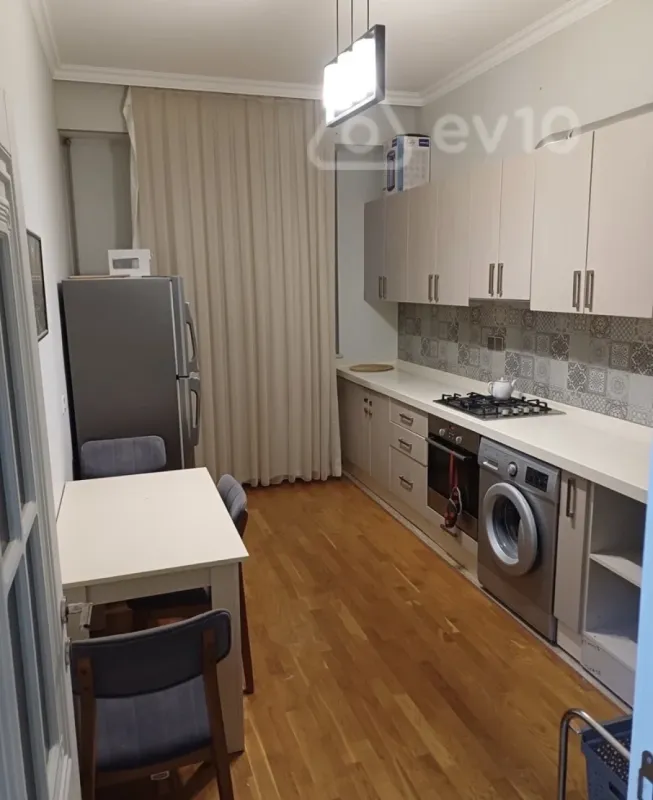 Kirayə verilir 2 otaqlı yeni tikili 75 m²
