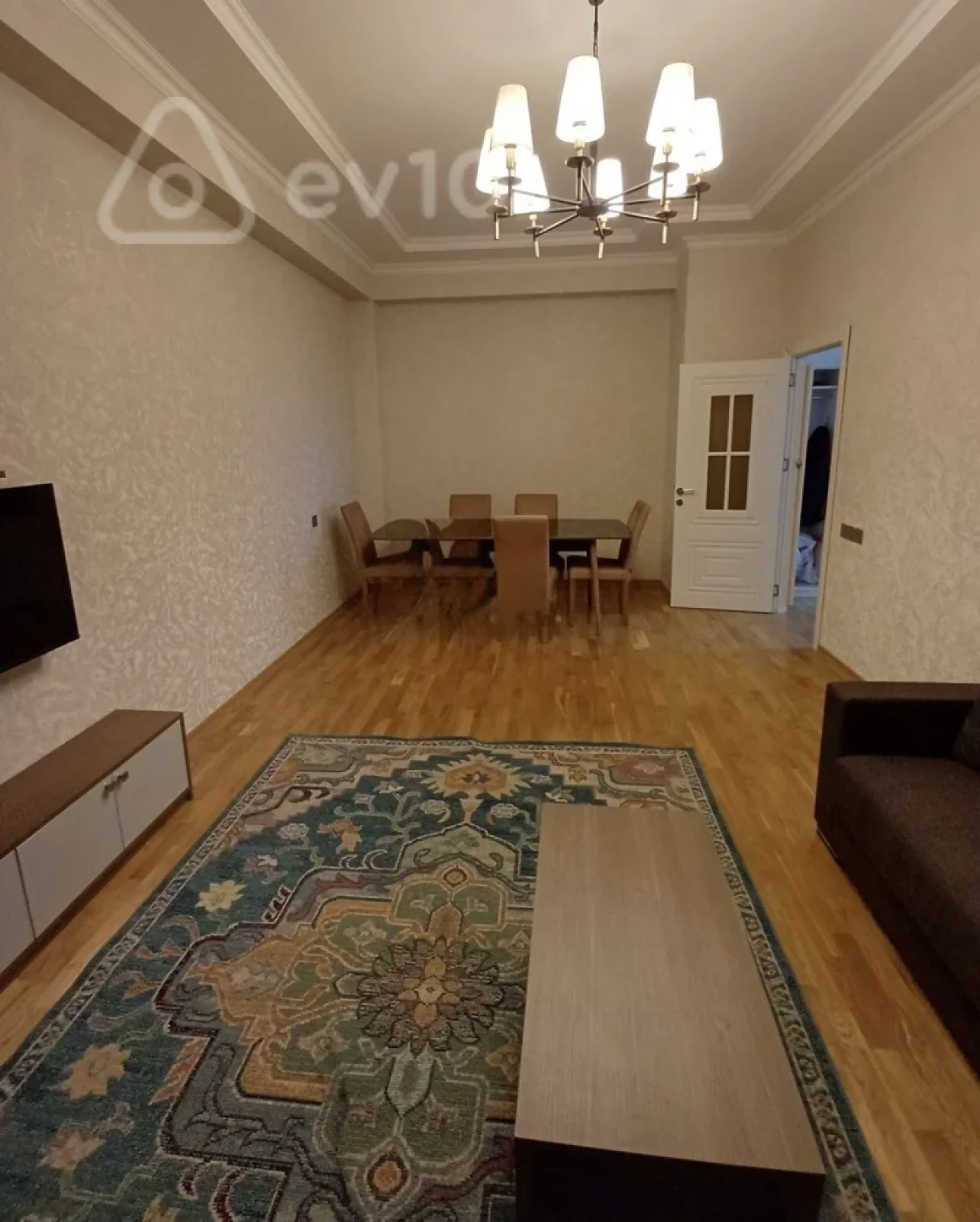 Kirayə verilir 2 otaqlı yeni tikili 75 m²