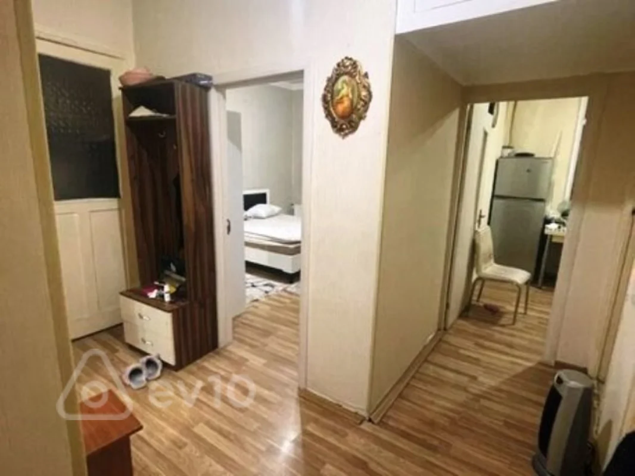 Kirayə verilir 2 otaqlı köhnə tikili 50 m²