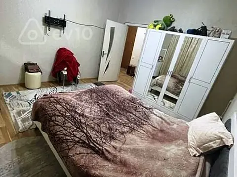 Kirayə verilir 2 otaqlı köhnə tikili 50 m²