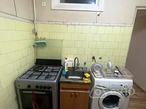 Kirayə verilir 2 otaqlı köhnə tikili 50 m²