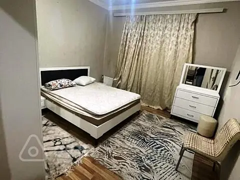 Kirayə verilir 2 otaqlı köhnə tikili 50 m²