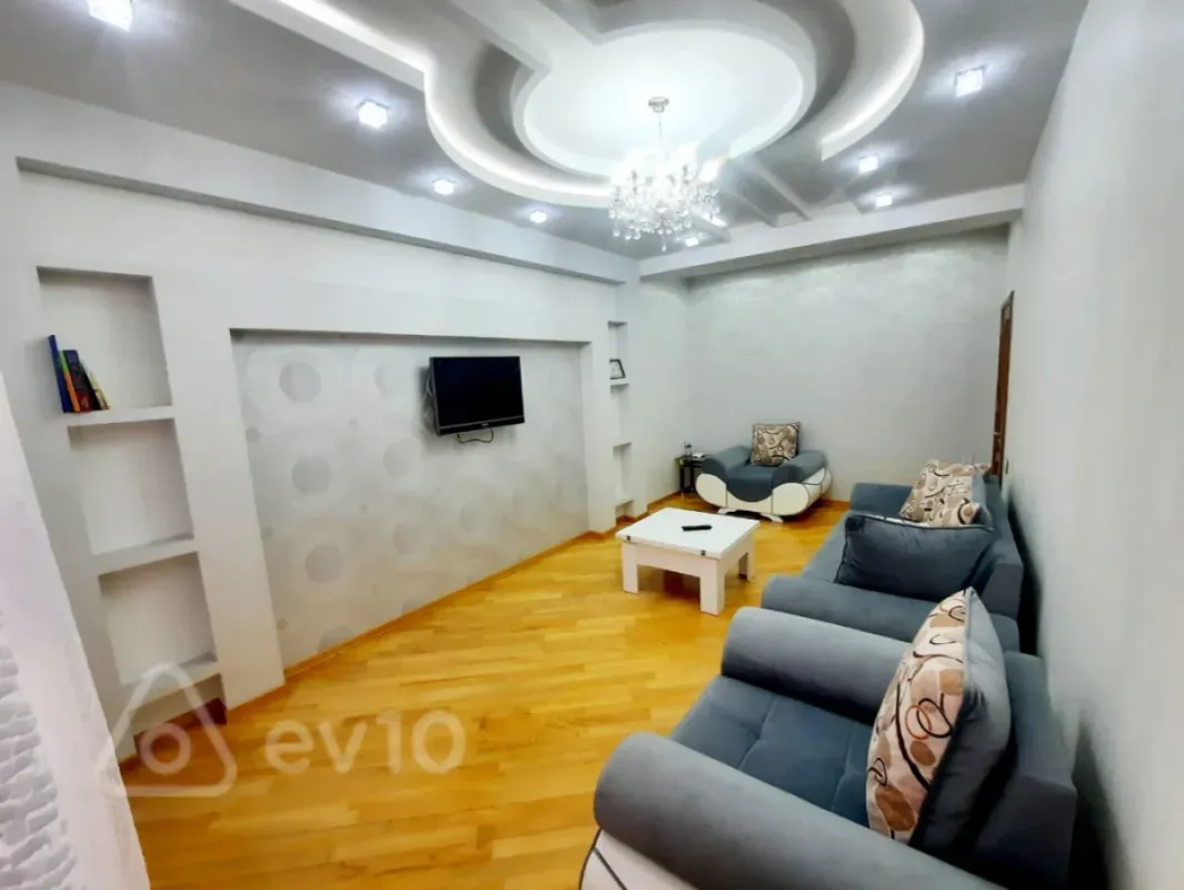 Kirayə verilir 2 otaqlı yeni tikili 100 m²