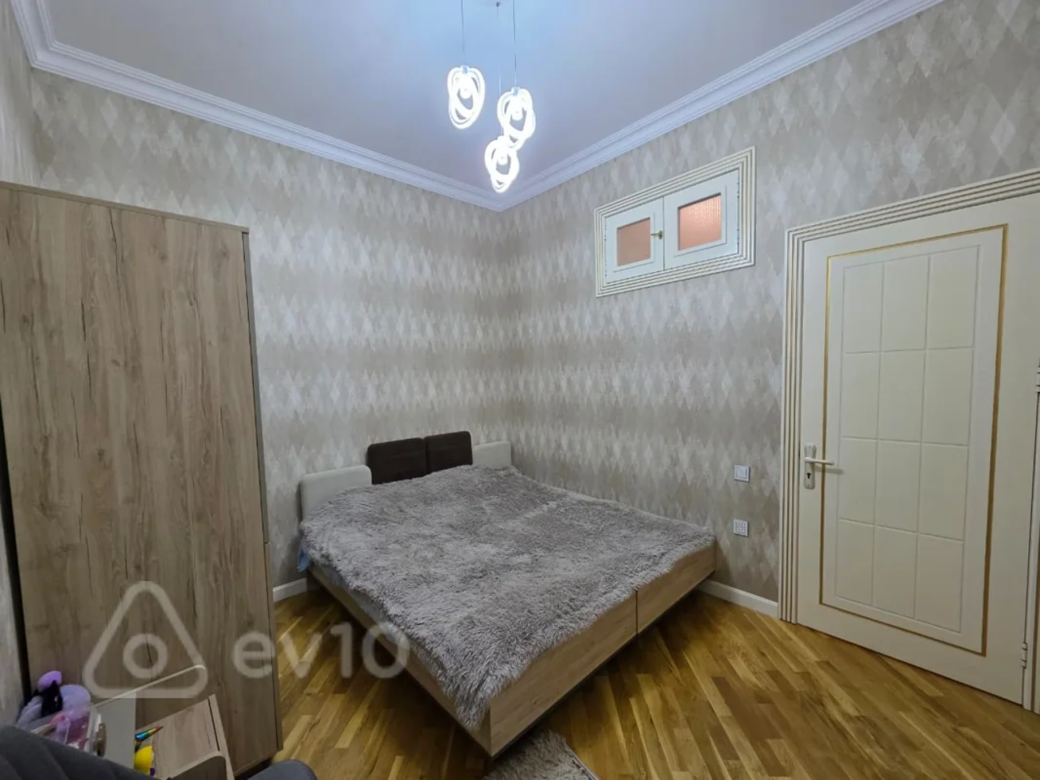 Satılır 3 otaqlı yeni tikili 73 m²