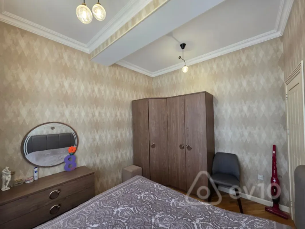 Satılır 3 otaqlı yeni tikili 73 m²