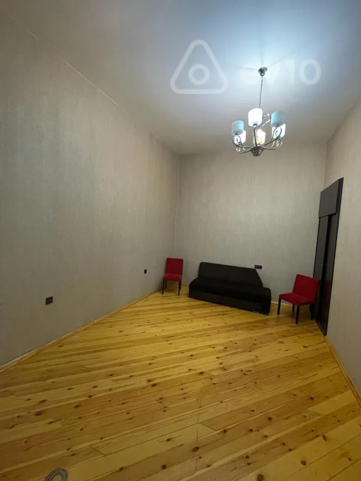 Kirayə verilir 2 otaqlı ofis 80 m²