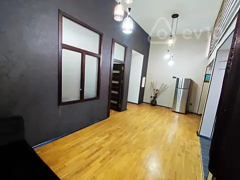 Kirayə verilir 2 otaqlı ofis 80 m²