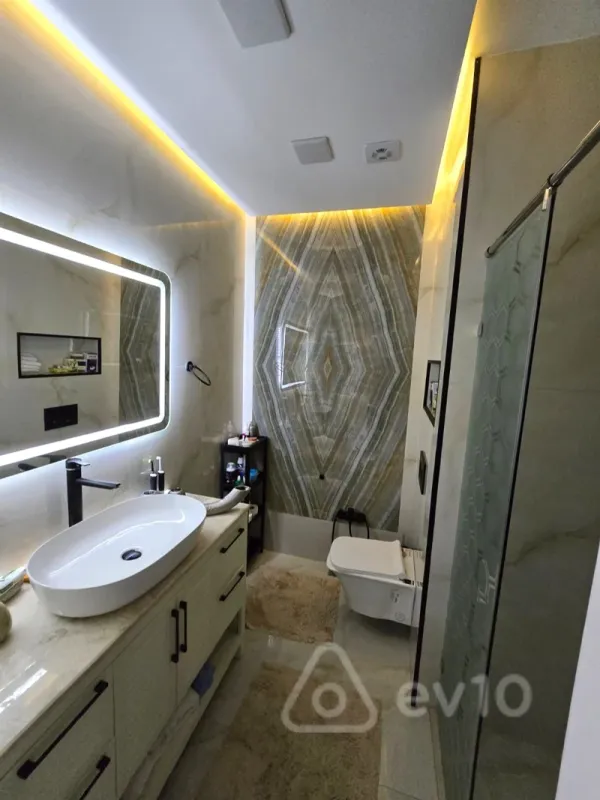 Kirayə verilir 4 otaqlı yeni tikili 130 m²