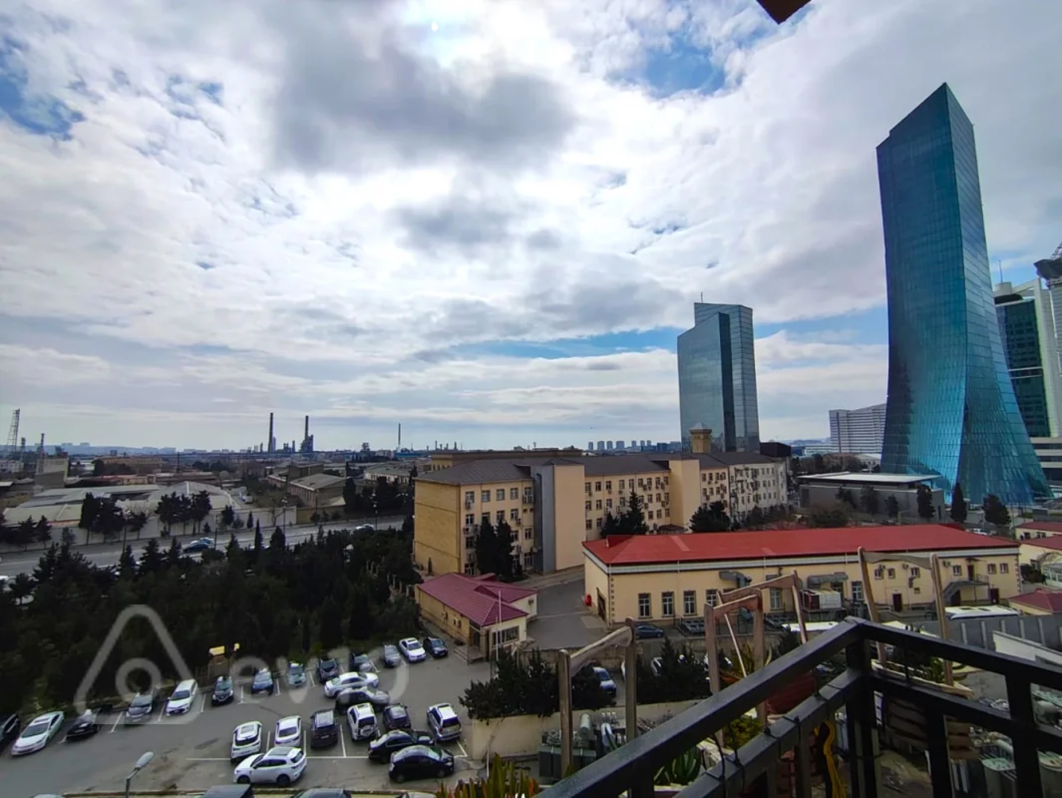 Kirayə verilir 4 otaqlı yeni tikili 130 m²