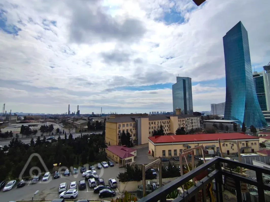 Kirayə verilir 4 otaqlı yeni tikili 130 m²