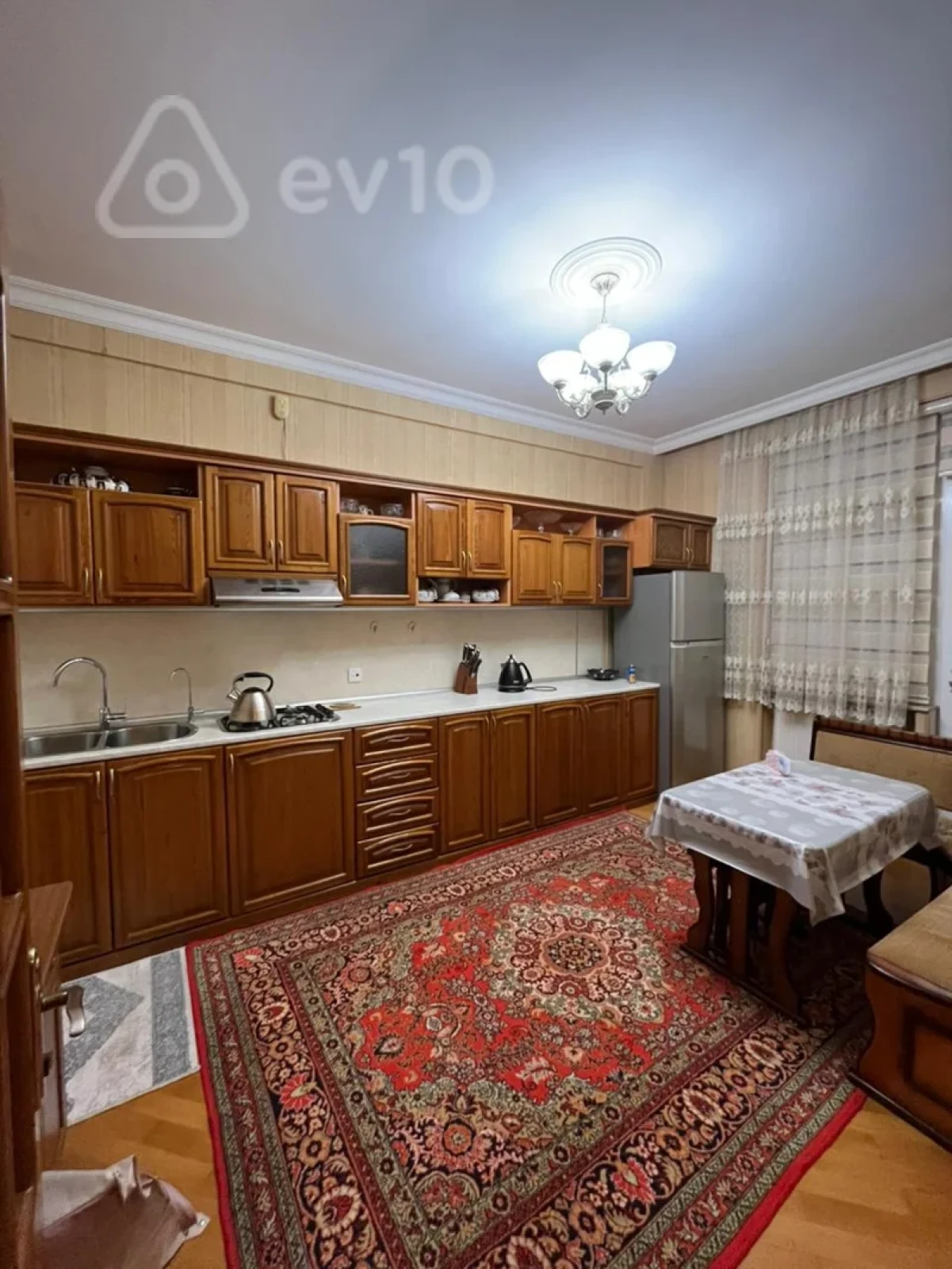 Kirayə verilir 2 otaqlı yeni tikili 100 m²