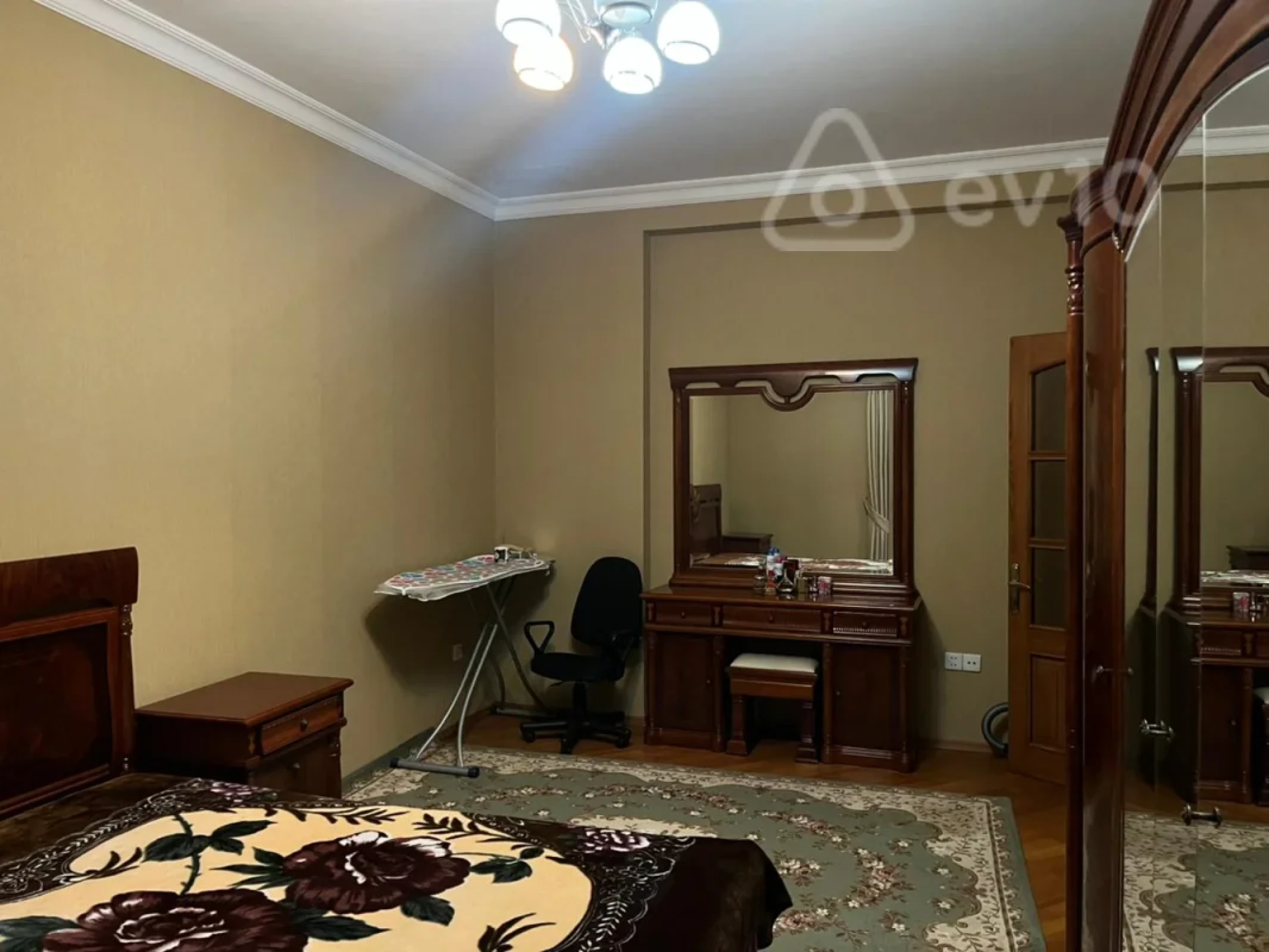 Kirayə verilir 2 otaqlı yeni tikili 100 m²