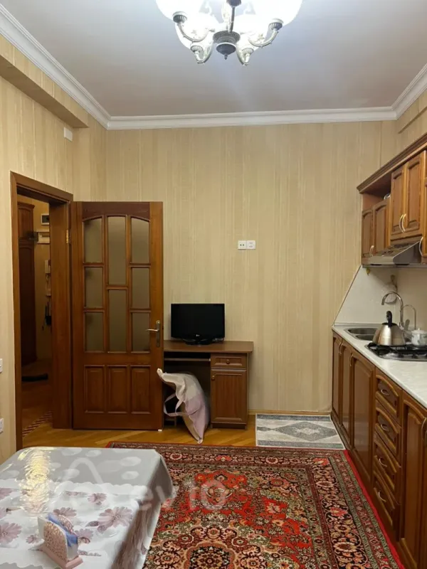 Kirayə verilir 2 otaqlı yeni tikili 100 m²