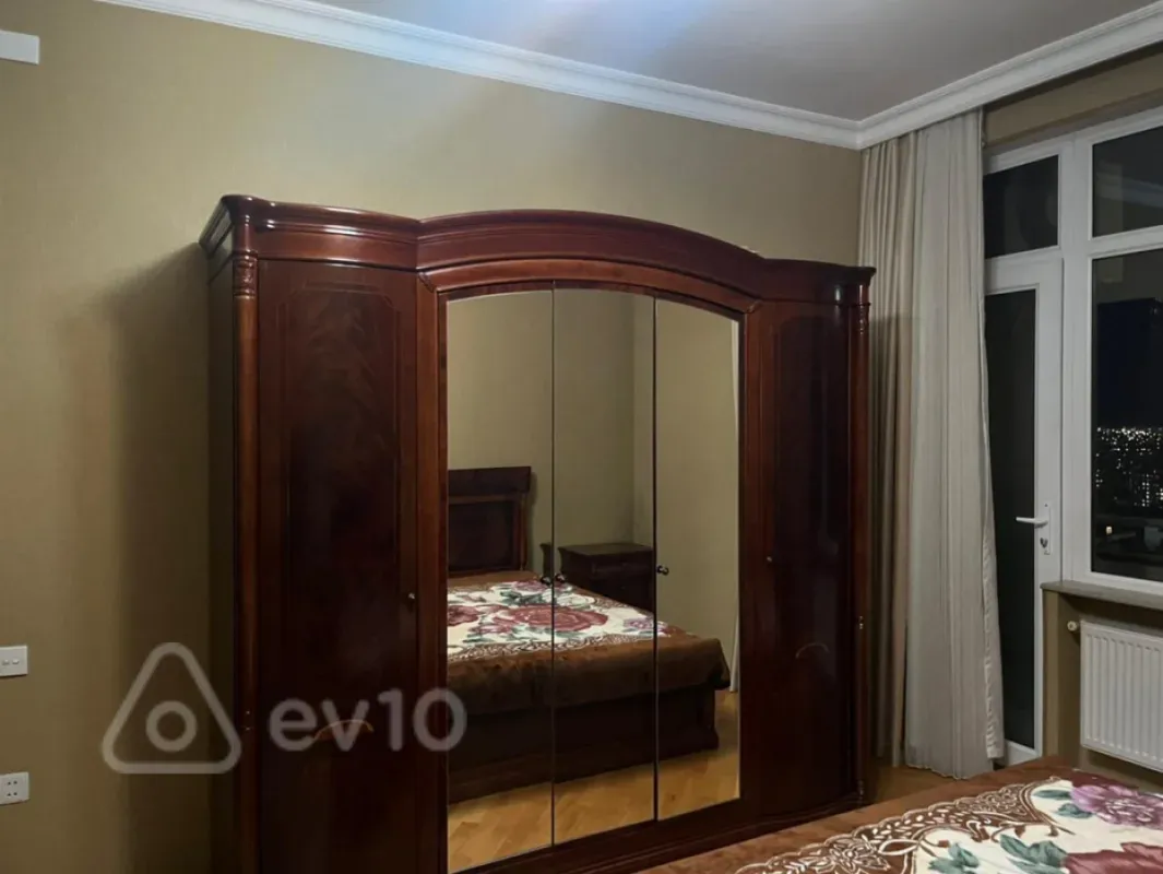 Kirayə verilir 2 otaqlı yeni tikili 100 m²