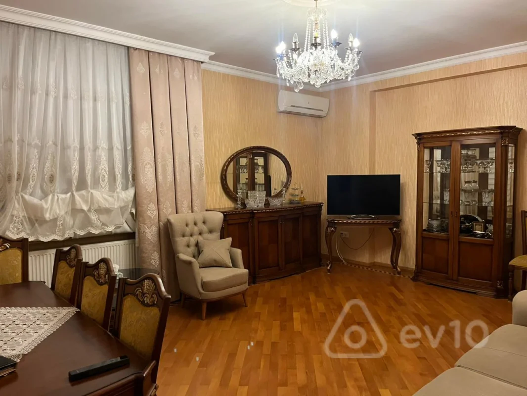 Kirayə verilir 2 otaqlı yeni tikili 100 m²