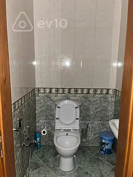 Kirayə verilir 2 otaqlı yeni tikili 100 m²