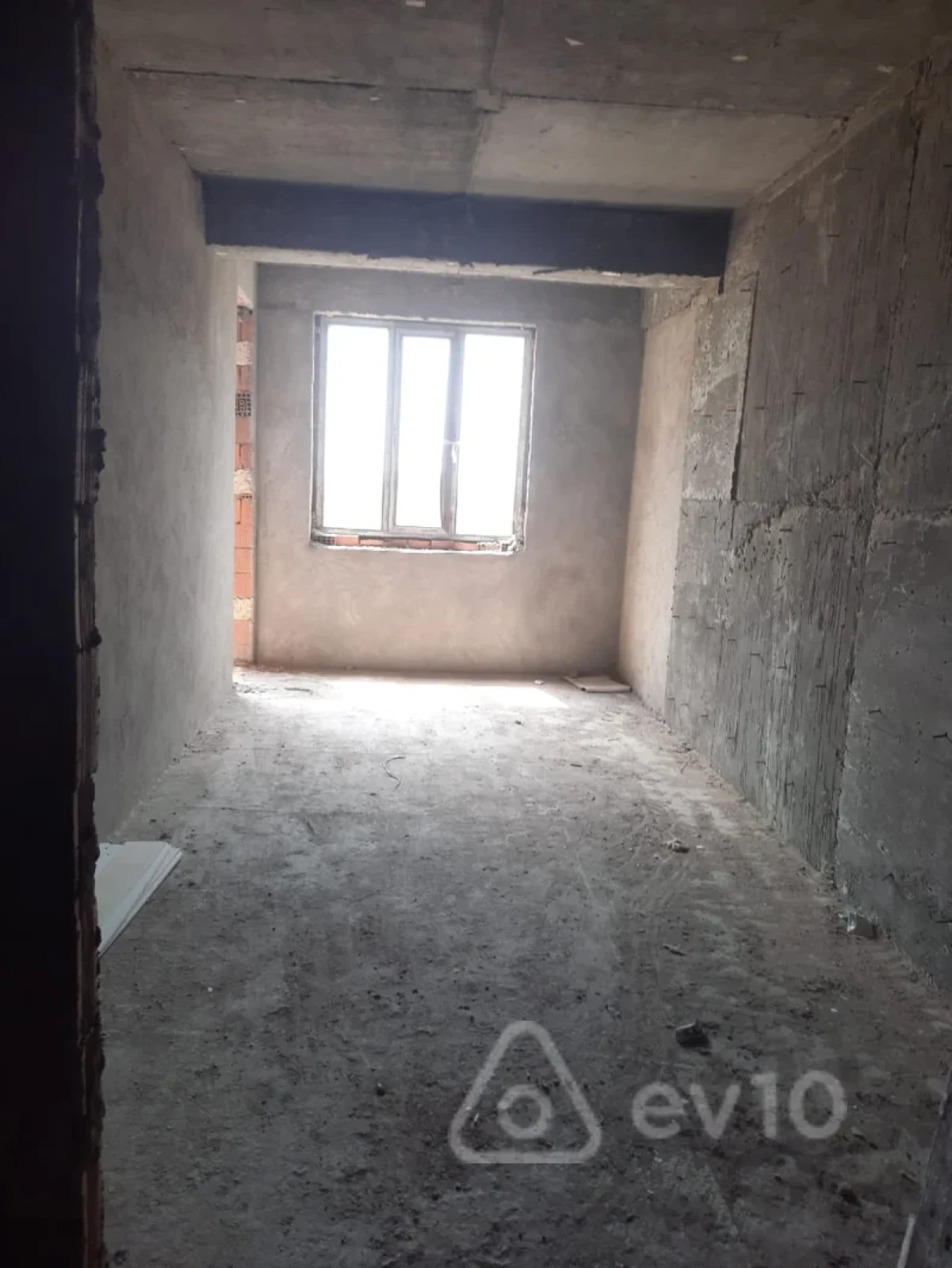 Satılır 4 otaqlı yeni tikili 140 m²