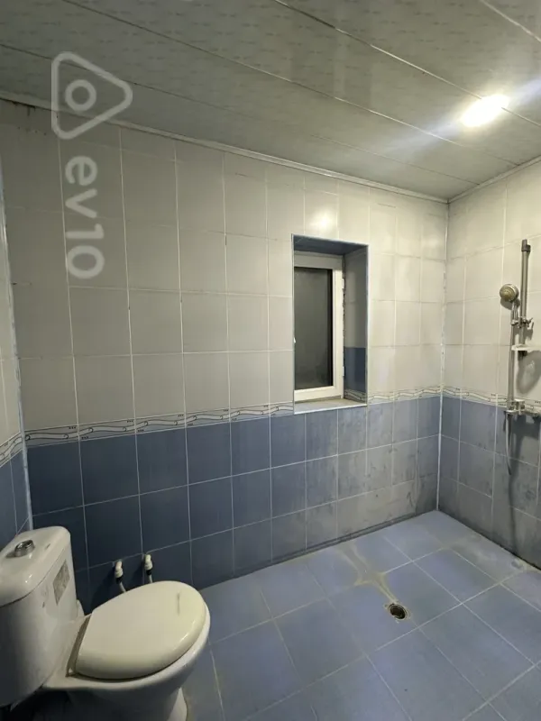 Satılır 6 otaqlı həyət evi 210 m²
