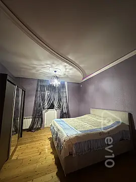 Satılır 6 otaqlı həyət evi 210 m²