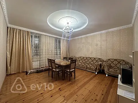 Satılır 6 otaqlı həyət evi 210 m²