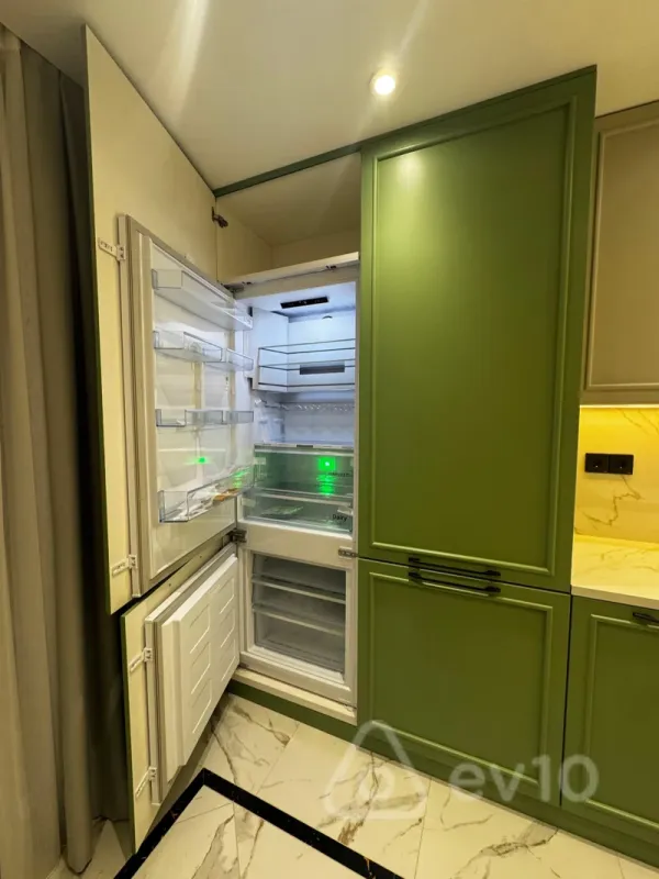 Satılır 4 otaqlı yeni tikili 168 m²