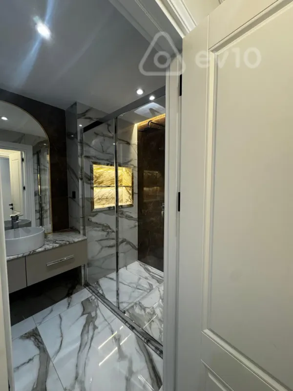 Satılır 4 otaqlı yeni tikili 168 m²