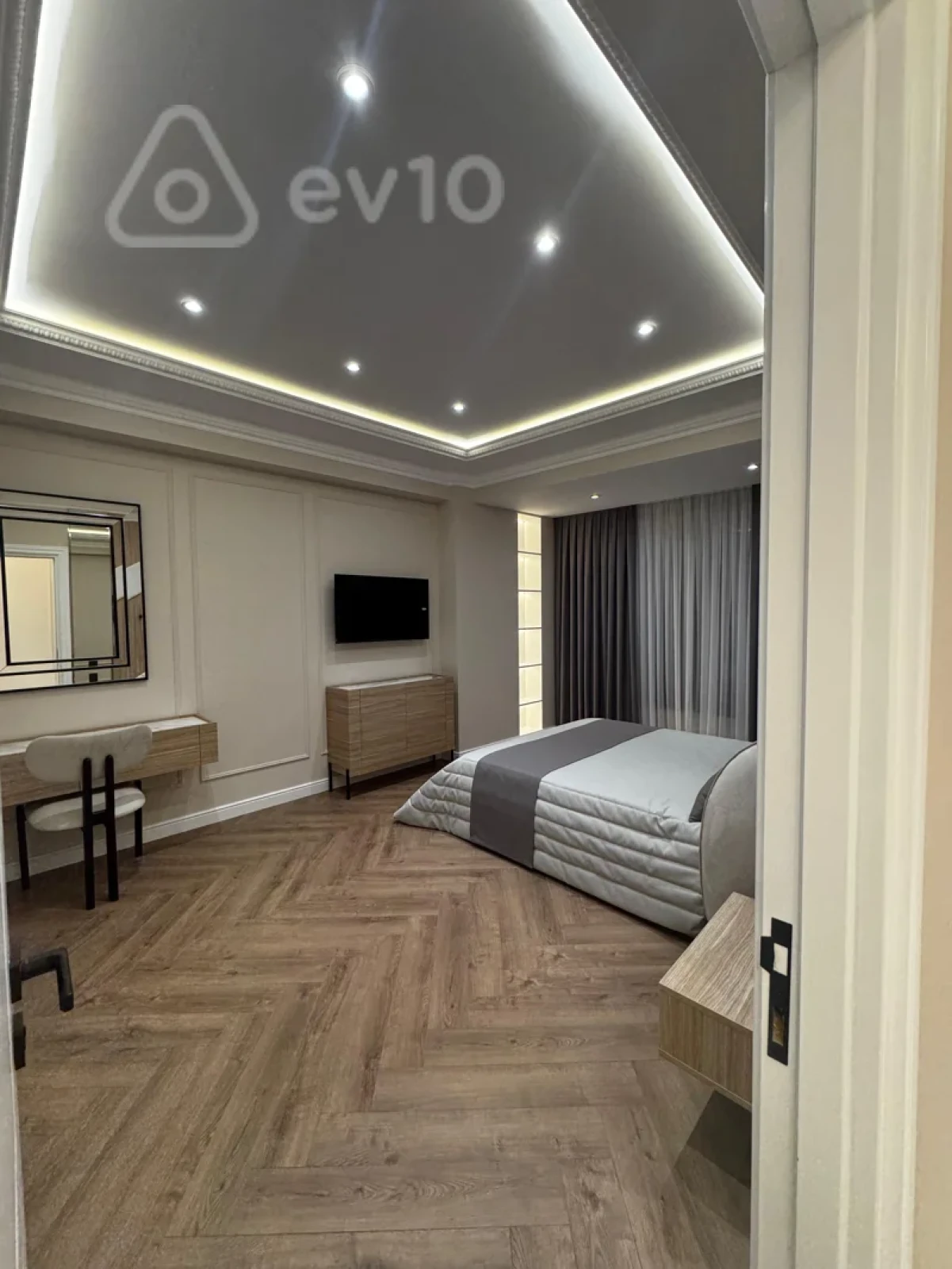 Satılır 4 otaqlı yeni tikili 168 m²