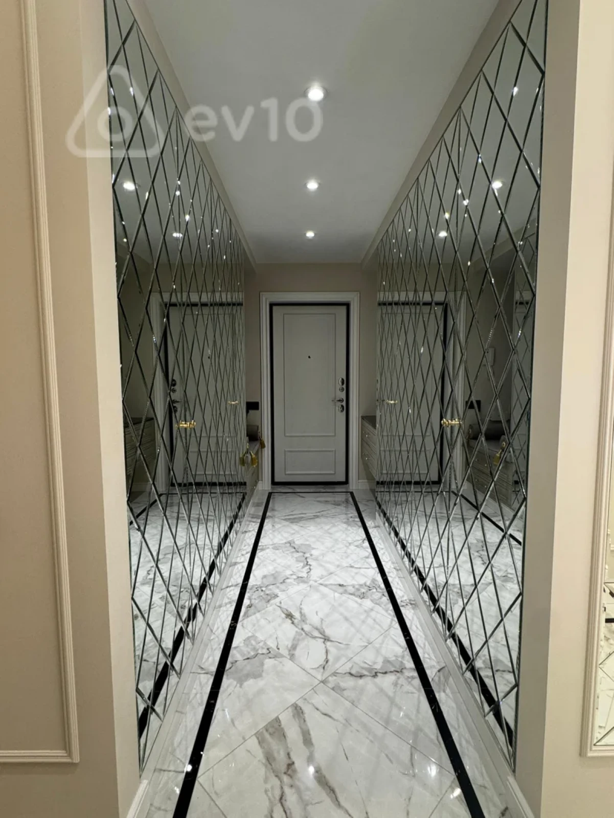 Satılır 4 otaqlı yeni tikili 168 m²