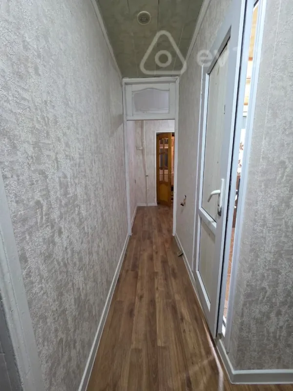 Kirayə verilir 2 otaqlı köhnə tikili 45 m²
