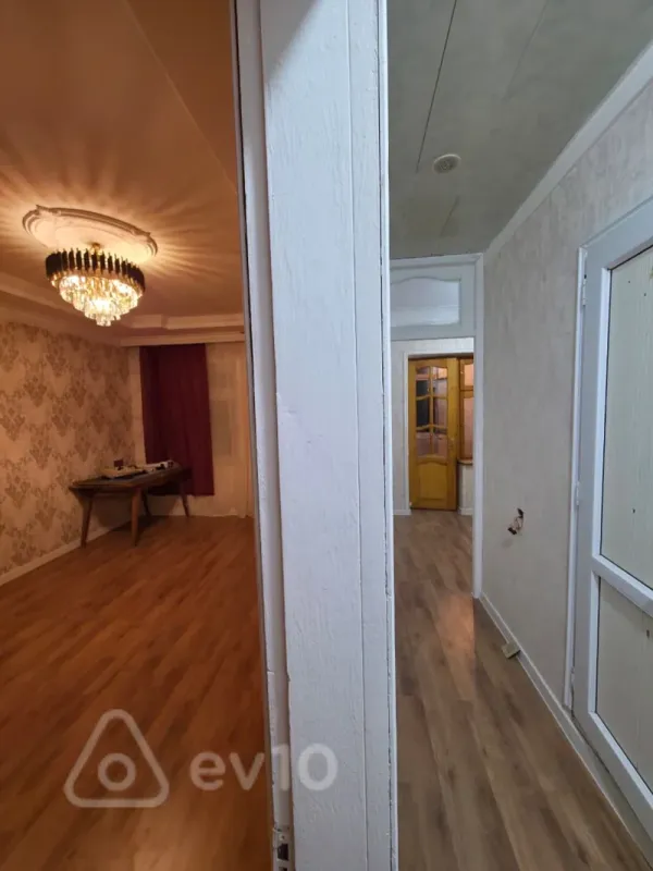 Kirayə verilir 2 otaqlı köhnə tikili 45 m²