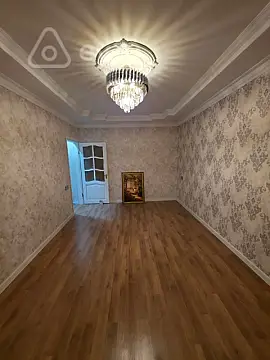 Kirayə verilir 2 otaqlı köhnə tikili 45 m²