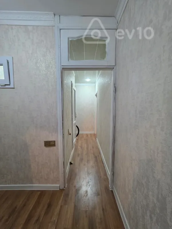 Kirayə verilir 2 otaqlı köhnə tikili 45 m²