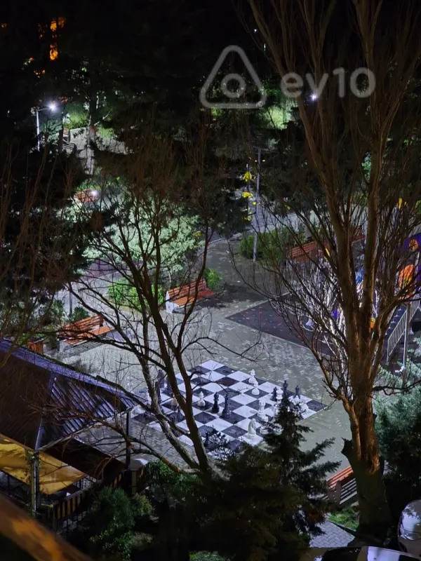 Kirayə verilir 2 otaqlı köhnə tikili 45 m²