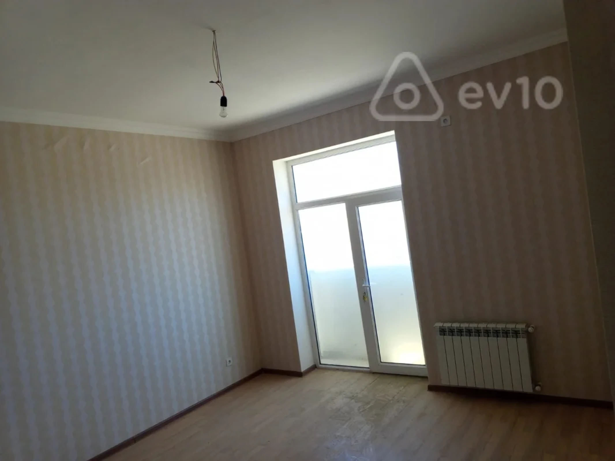 Satılır 4 otaqlı yeni tikili 90 m²