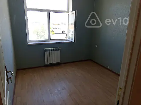 Satılır 4 otaqlı yeni tikili 90 m²